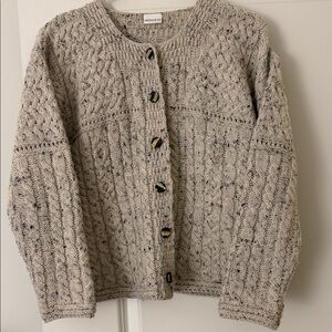 Celtic & Co. 100% Merino Wool Button-Up Sweater Women’s size small.